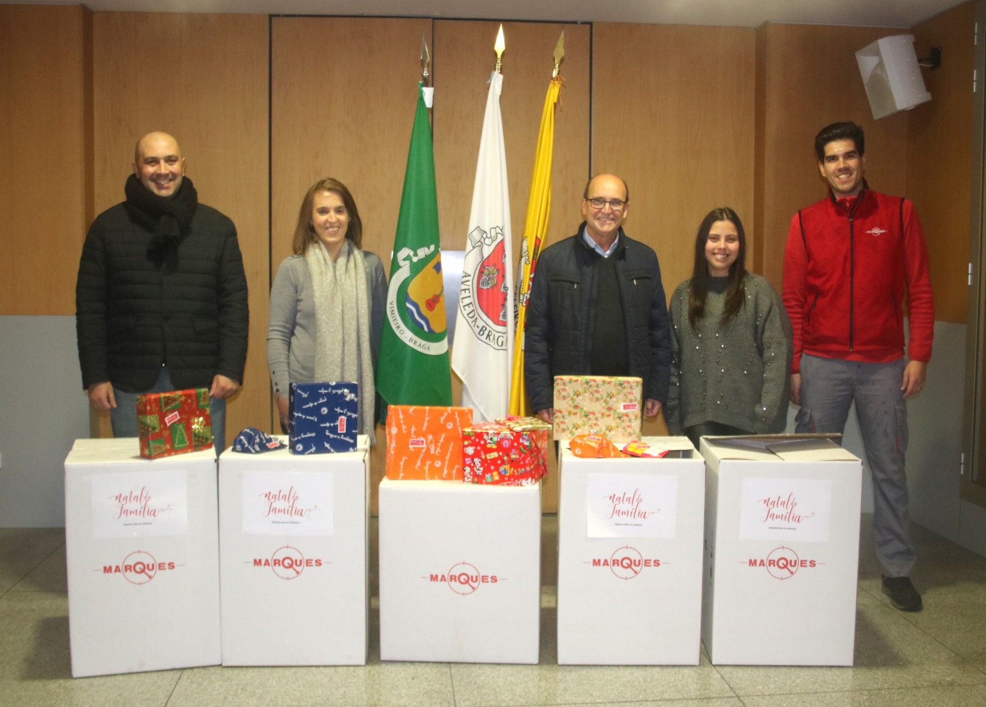 Colaboradores do Grupo José Pimenta Marques voltam a oferecer prendas de Natal a crianças carenciadas